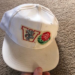 Vintage University of Wisconsin Badgers Rose Bowl Hat